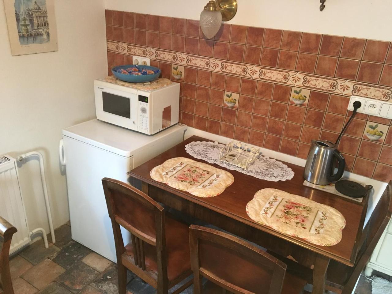 Apartman Vrchlice กุตนาฮอรา ภายนอก รูปภาพ
